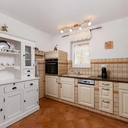 Serena Villa Diminići